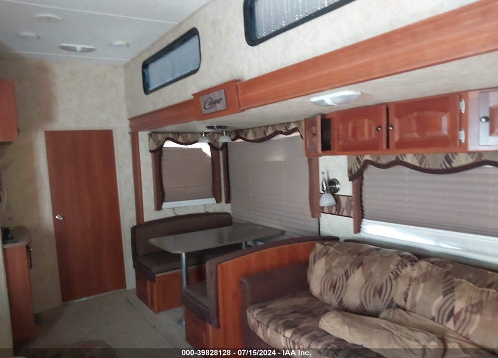 2010 COUGAR CT VIN: 4YDF32429A2504087