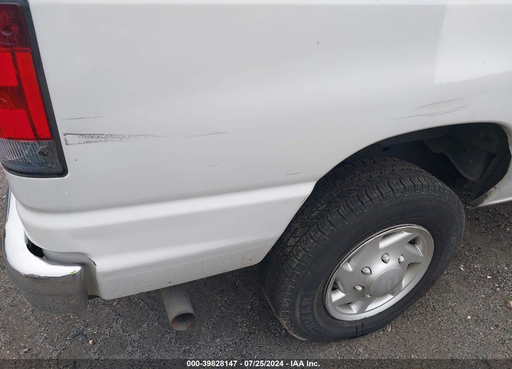 2011 FORD E-350 SUPER DUTY XLT VIN: 1FBNE3BL3BDA61357