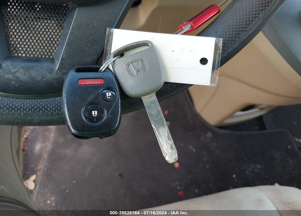 2011 HONDA CR-V LX VIN: 3CZRE3H38BG705100
