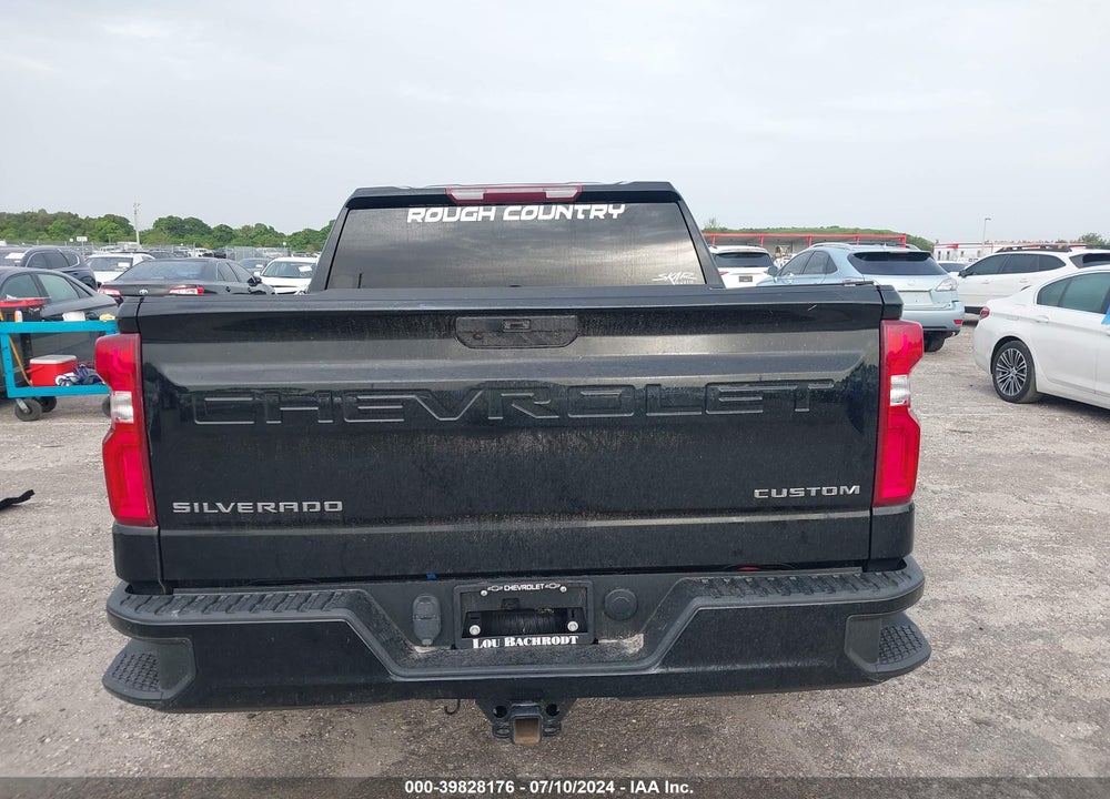 2021 CHEVROLET SILVERADO 1500 2WD SHORT BED CUSTOM VIN: 1GCPWBEK3MZ392329
