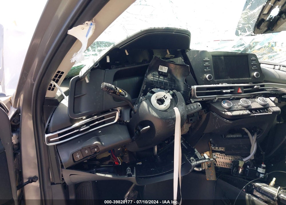 2024 HYUNDAI ELANTRA SE VIN: KMHLL4DG7RU668009