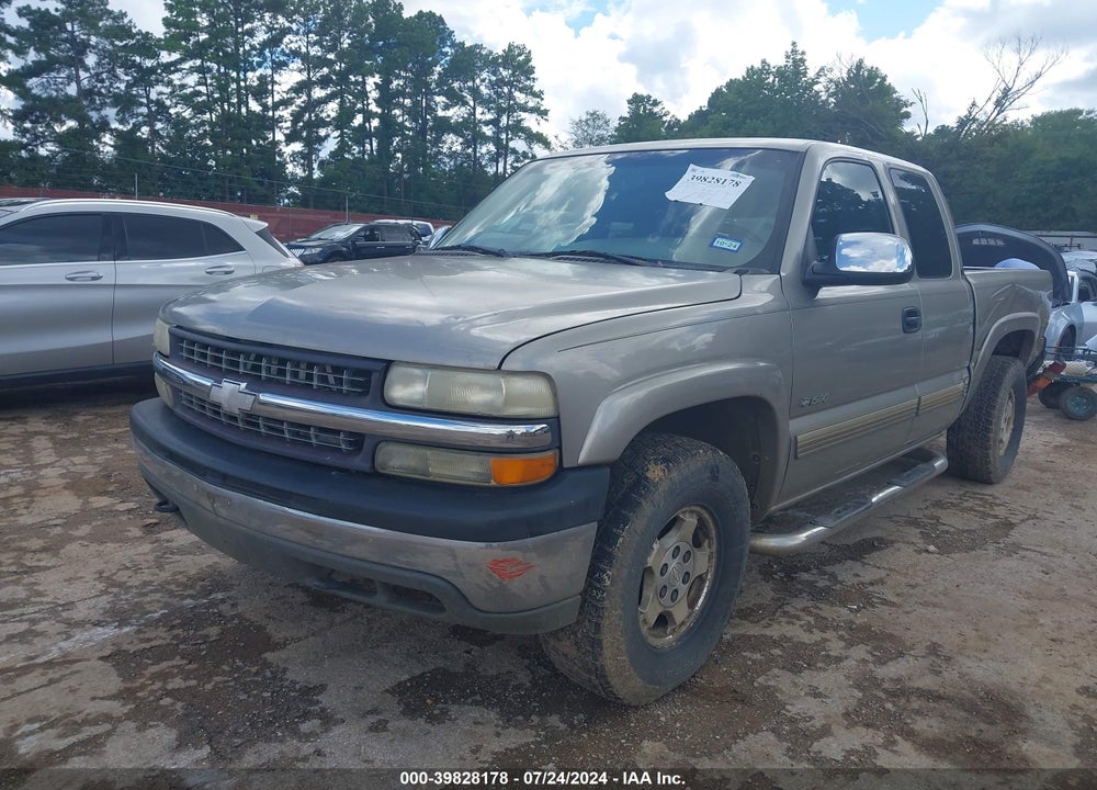 2002 CHEVROLET SILVERADO 1500 LS VIN: 2GCEK19T521174205