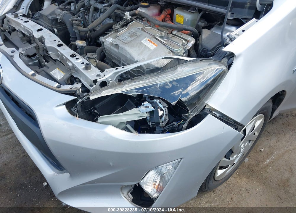 2015 TOYOTA PRIUS C ONE VIN: JTDKDTB39F1096199