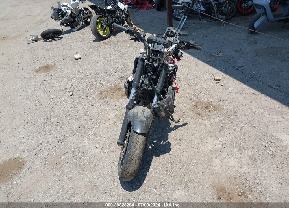 2022 YAMAHA MT07 C VIN: JYARM32Y3NA000605