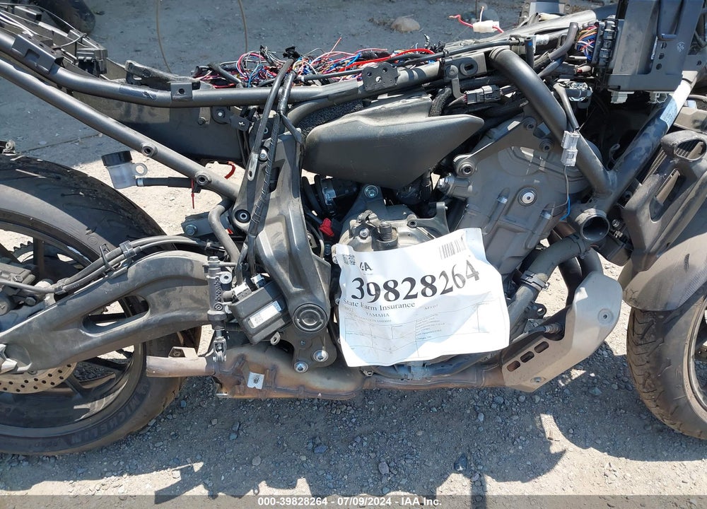 2022 YAMAHA MT07 C VIN: JYARM32Y3NA000605