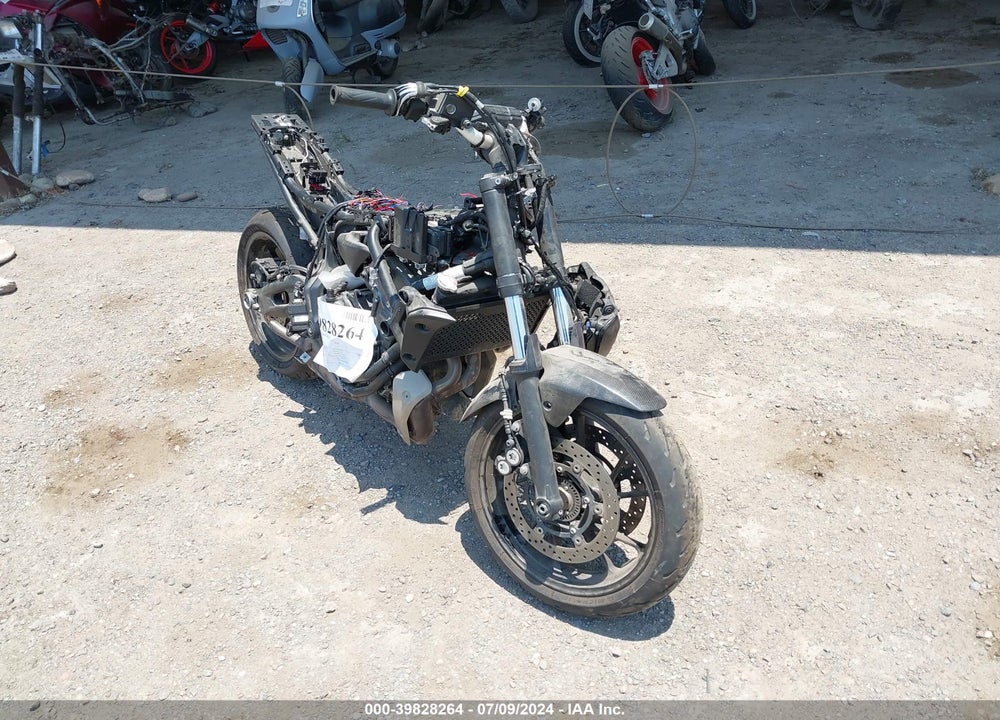 2022 YAMAHA MT07 C VIN: JYARM32Y3NA000605