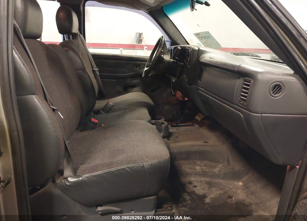 2002 CHEVROLET SILVERADO 1500 VIN: 2GCEK19V921349010