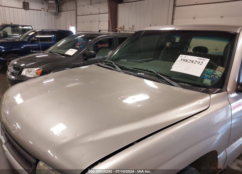2002 CHEVROLET SILVERADO 1500 VIN: 2GCEK19V921349010