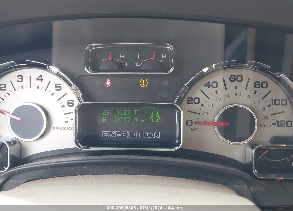 2010 FORD EXPEDITION VIN: 1FMJU1J50AEB64213