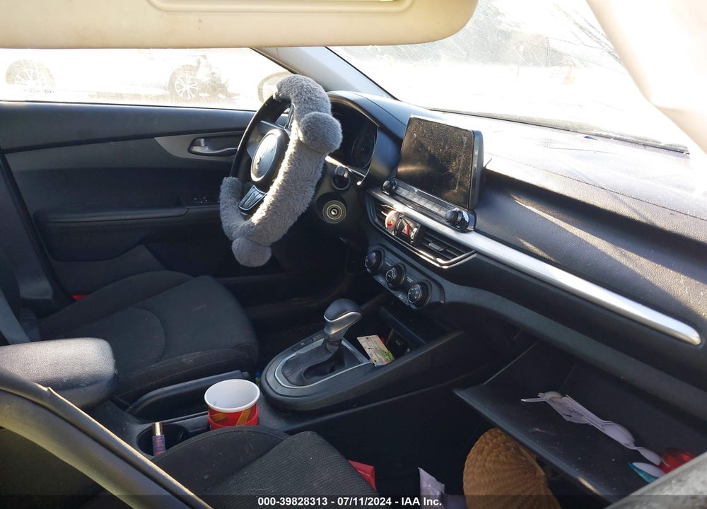 2021 KIA FORTE LXS VIN: 3KPF24AD4ME293718
