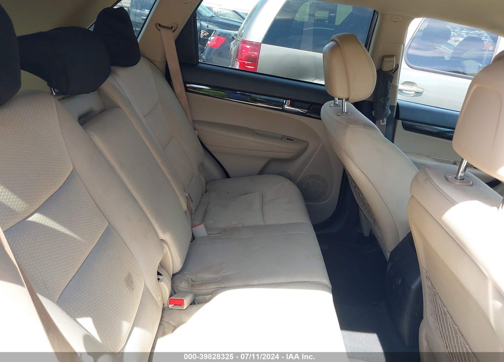 2012 KIA SORENTO LX VIN: 5XYKT3A60CG241091