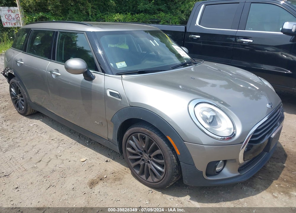 2017 MINI CLUBMAN COOPER VIN: WMWLU1C52H2C42044