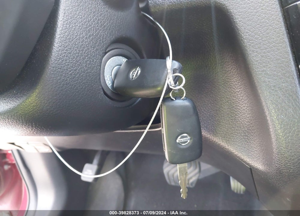 2017 NISSAN ROGUE SPORT VIN: JN1BJ1CP4HW036077