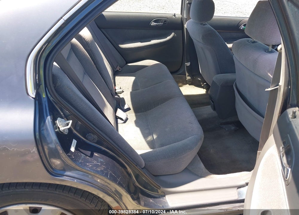 1997 HONDA ACCORD LX VIN: 1HGCD5638VA058330