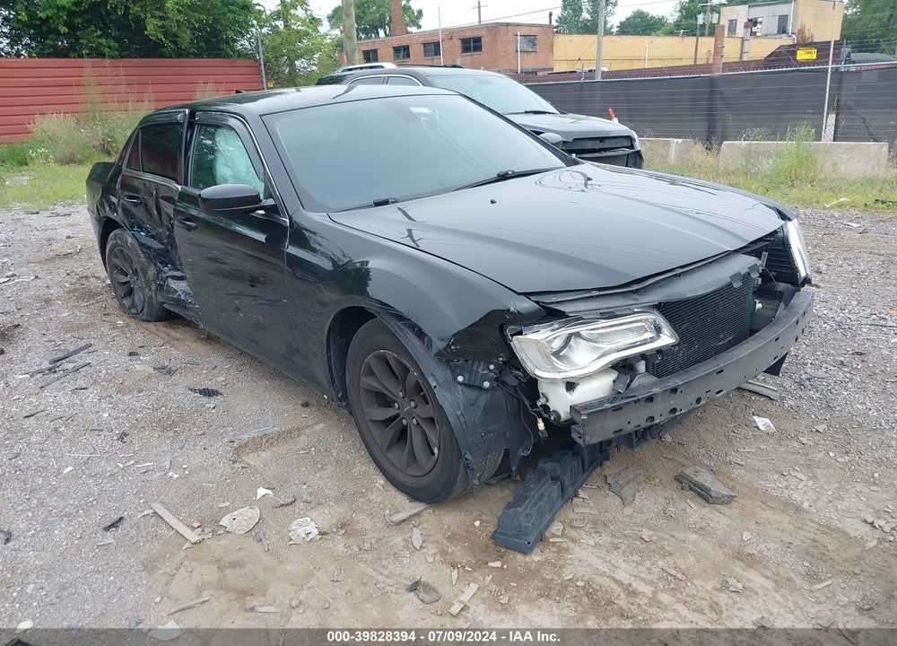 2015 CHRYSLER 300 LIMITED VIN: 2C3CCAAG7FH769349