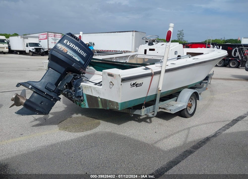 1976 MAKO BOAT VIN: MRK118381175M