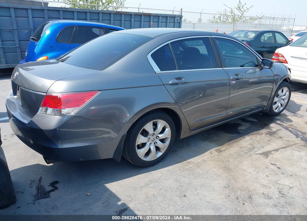 2008 HONDA ACCORD 2.4 EX VIN: JHMCP26738C077575