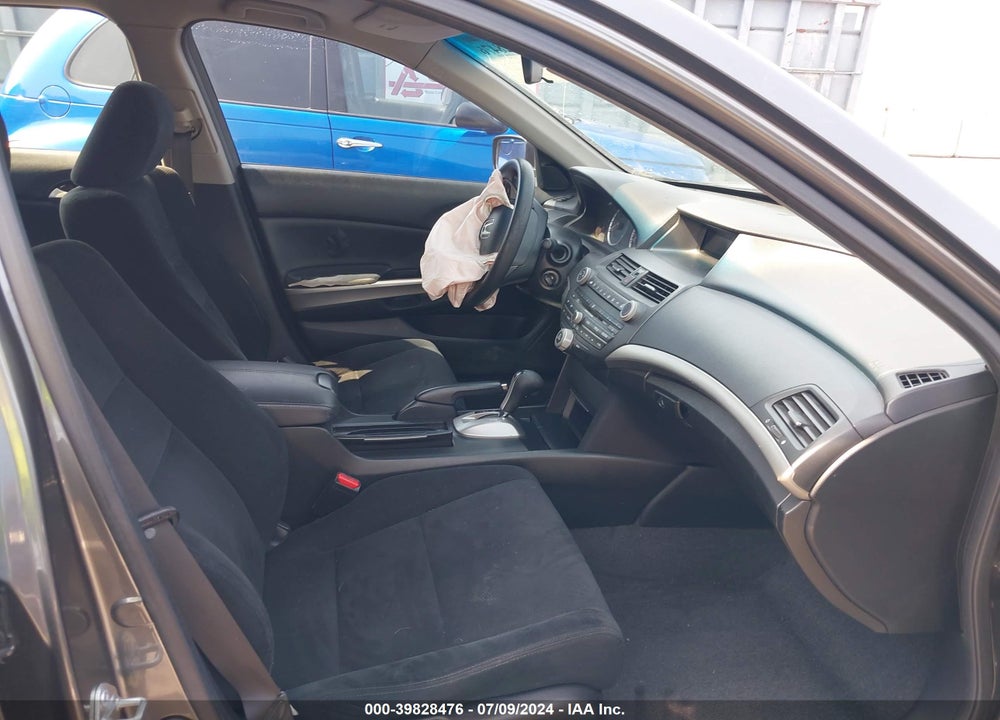 2008 HONDA ACCORD 2.4 EX VIN: JHMCP26738C077575