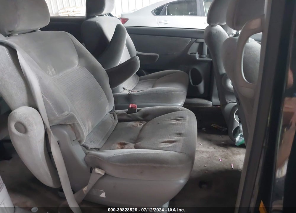 2010 TOYOTA SIENNA CE VIN: 5TDKK4CC9AS326586