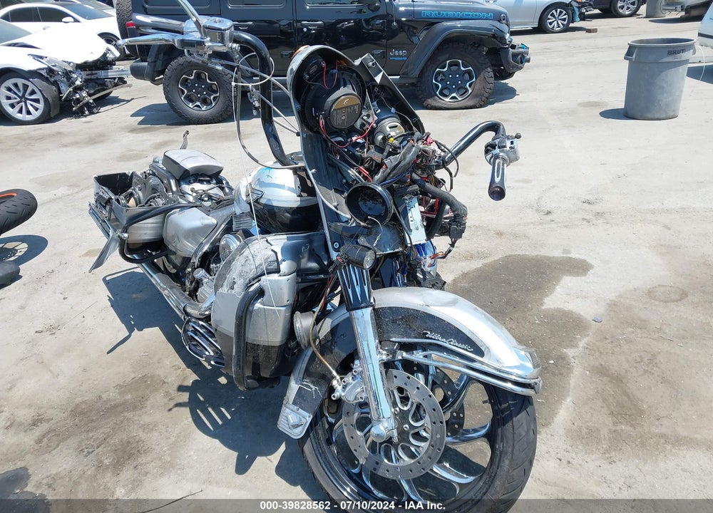 2003 HARLEY-DAVIDSON FLHTCUI ANNIVERSARY VIN: 1HD1FCW563Y616247