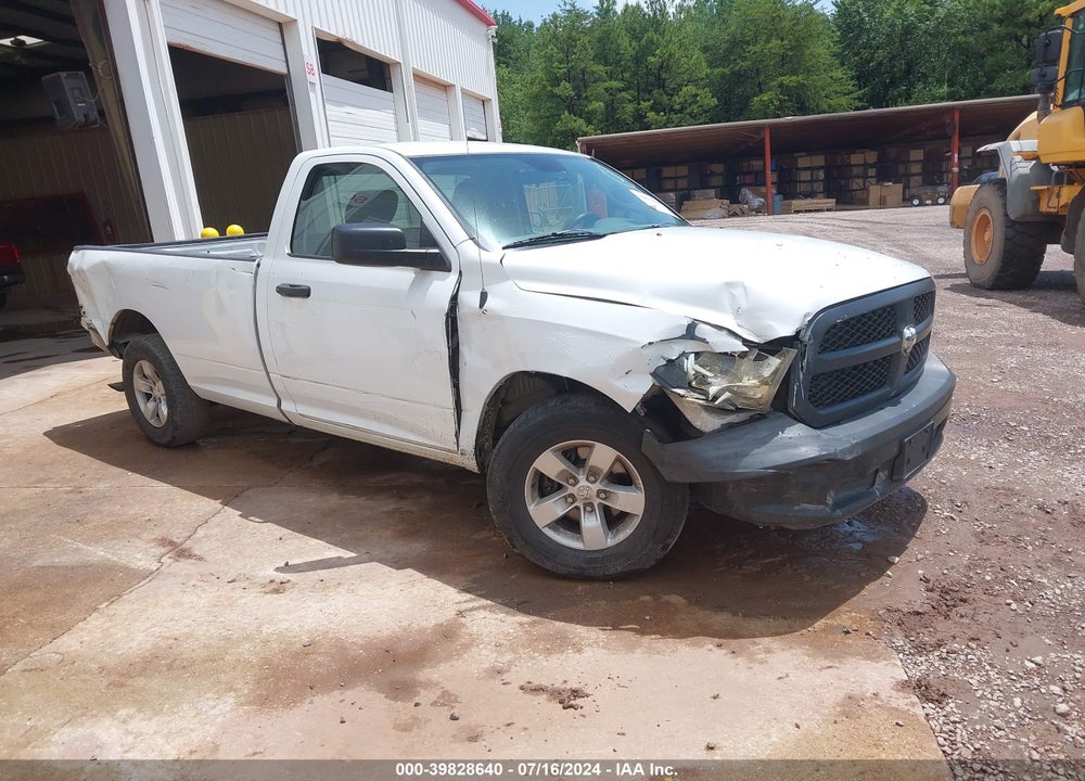 2014 RAM 1500 VIN: 3C6JR6DG8EG303672