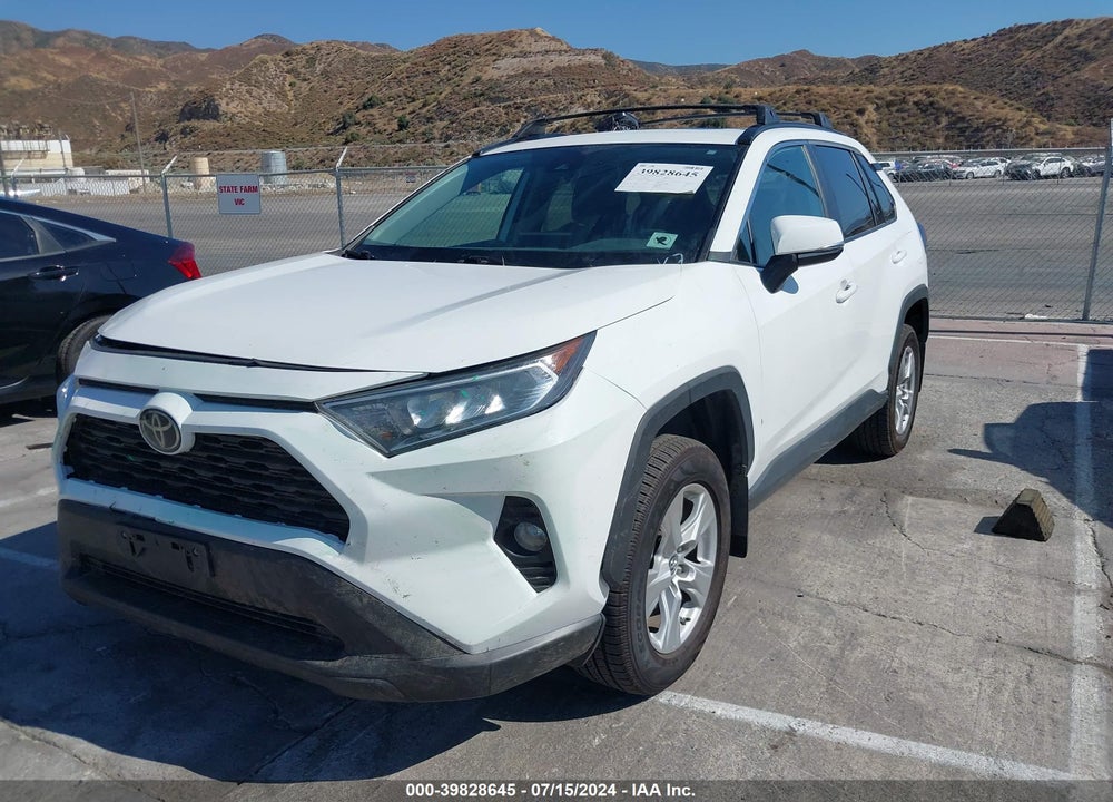 2019 TOYOTA RAV4 XLE VIN: 2T3P1RFV8KW076471
