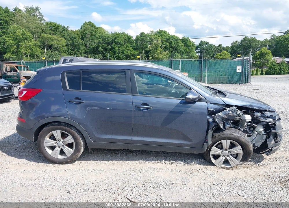 2011 KIA SPORTAGE LX VIN: KNDPBCA29B7053669