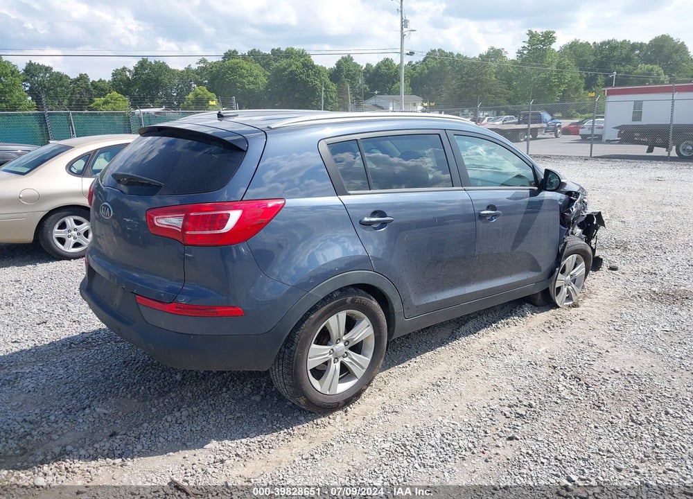 2011 KIA SPORTAGE LX VIN: KNDPBCA29B7053669