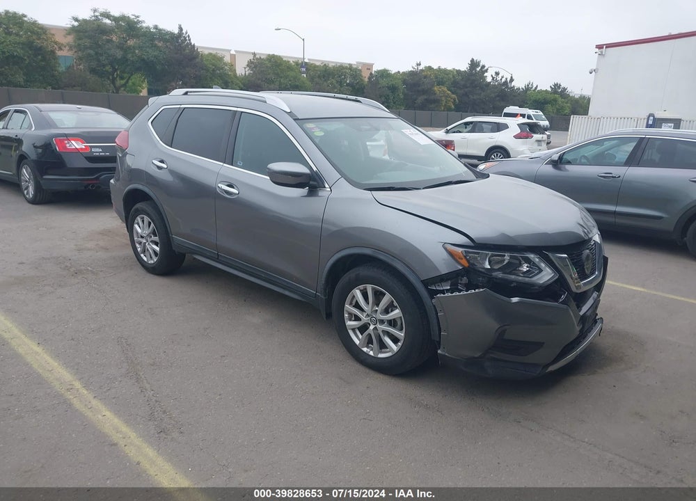 2018 NISSAN ROGUE SV VIN: KNMAT2MT3JP565086