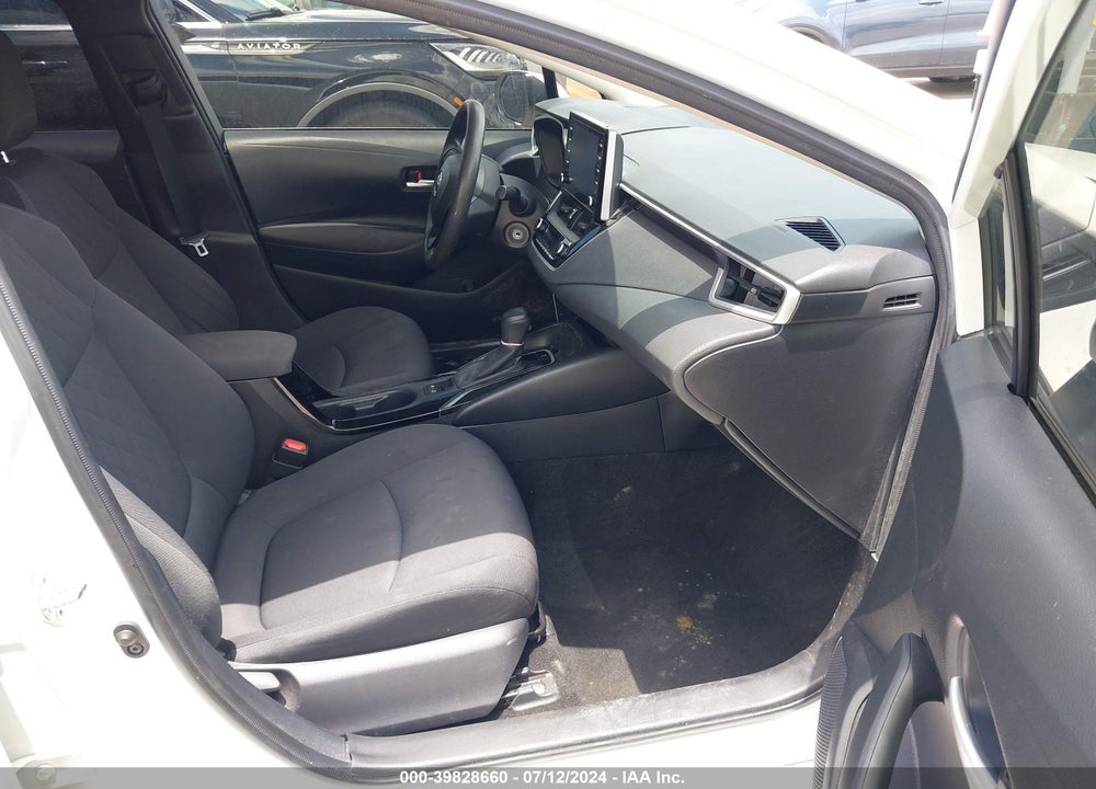 2020 TOYOTA COROLLA LE VIN: JTDEPRAE5LJ097937