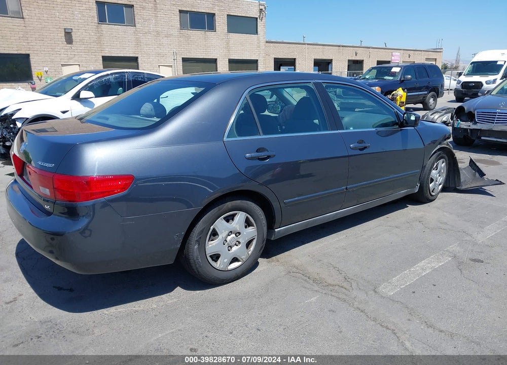 2005 HONDA ACCORD 2.4 LX VIN: 1HGCM56425A105117