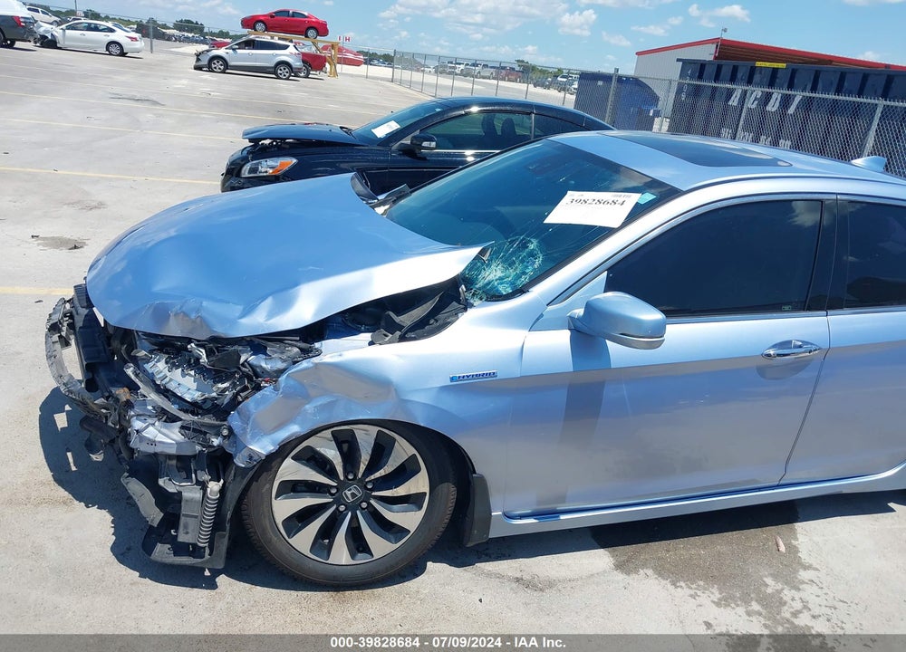 2017 HONDA ACCORD HYBRID TOURING VIN: JHMCR6F76HC010857