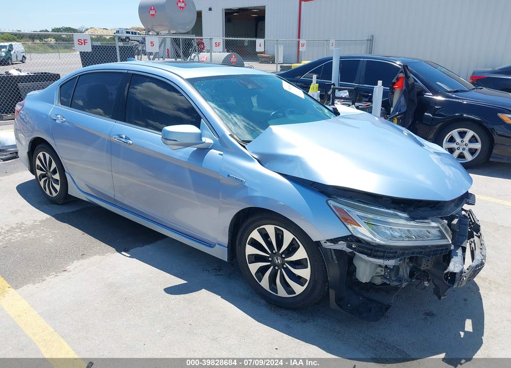 2017 HONDA ACCORD HYBRID TOURING VIN: JHMCR6F76HC010857