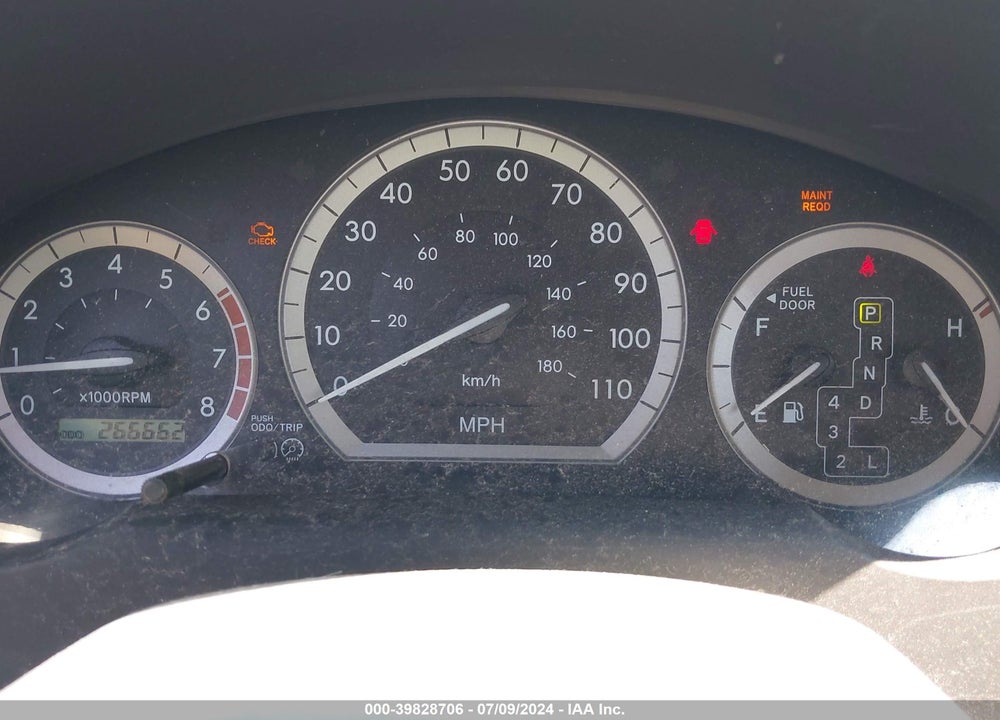 2004 TOYOTA SIENNA CE VIN: 5TDZA23C94S120548