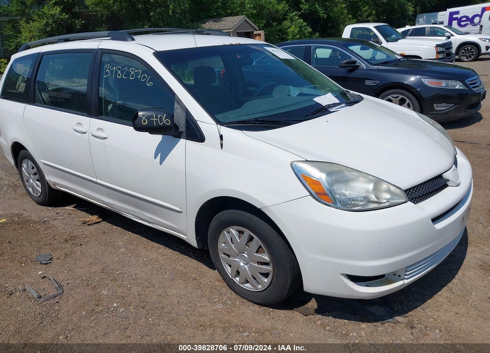 2004 TOYOTA SIENNA CE VIN: 5TDZA23C94S120548