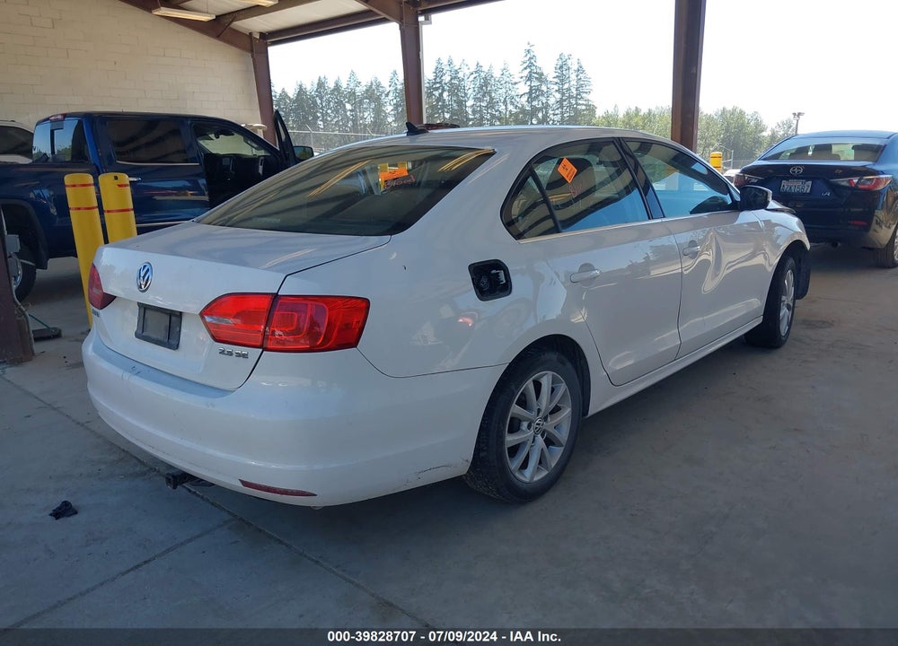 2013 VOLKSWAGEN JETTA 2.5L SE VIN: 3VWDP7AJ8DM350117