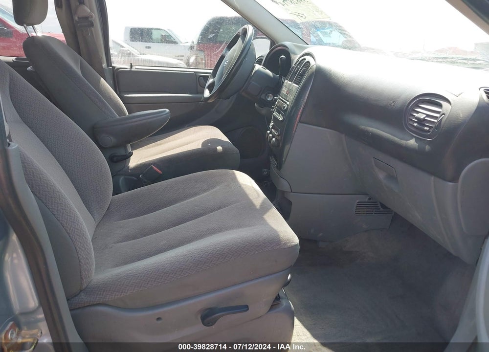 2006 DODGE GRAND CARAVAN SXT VIN: 2D4GP44L16R829733