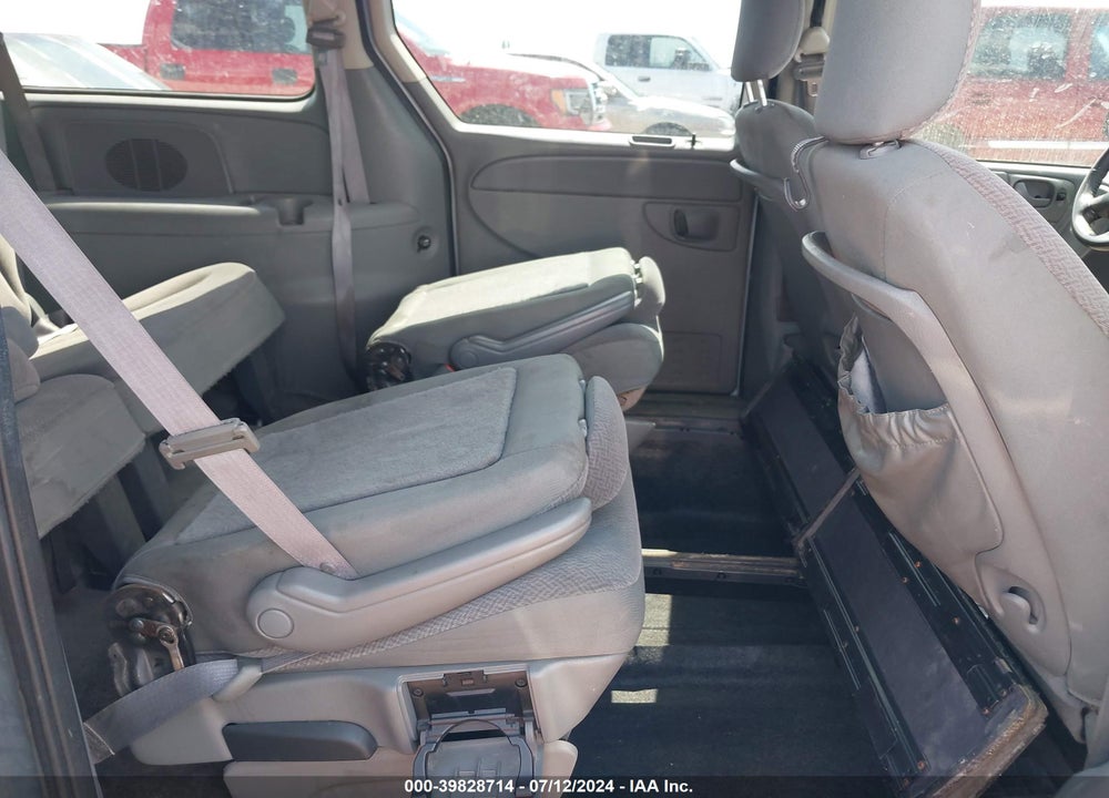 2006 DODGE GRAND CARAVAN SXT VIN: 2D4GP44L16R829733