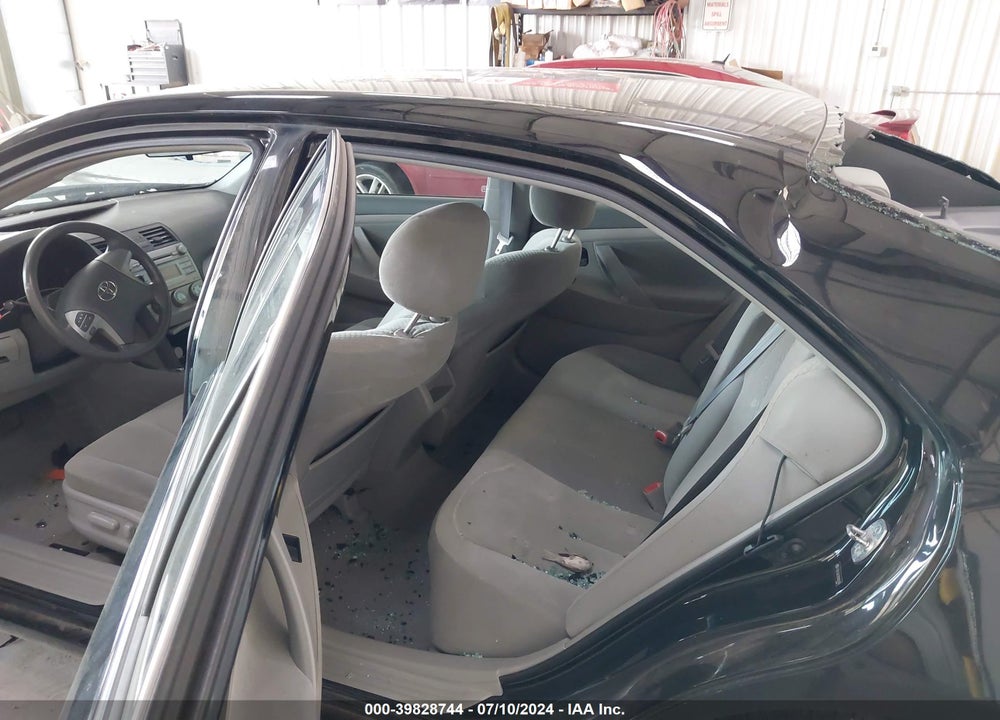 2009 TOYOTA CAMRY LE VIN: 4T4BE46K19R068146