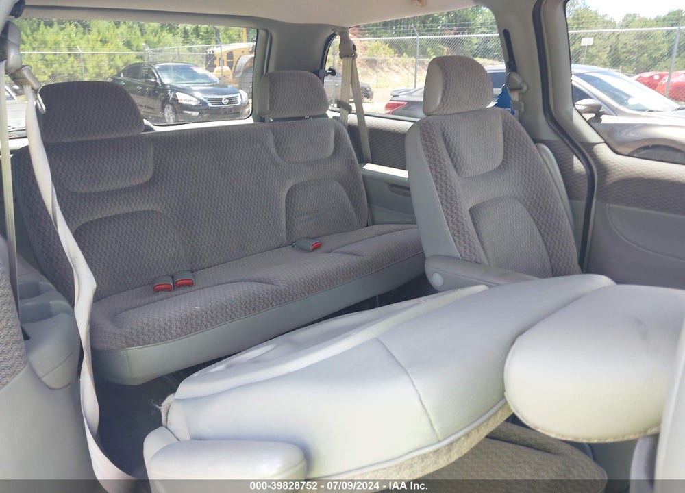 1999 DODGE GRAND CARAVAN SE VIN: 1B4GP44G6XB582366