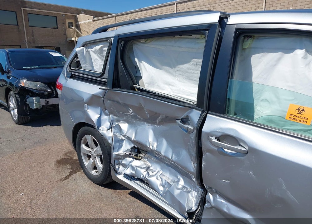 2012 TOYOTA SIENNA VIN: 5TDKK3DC3CS276490