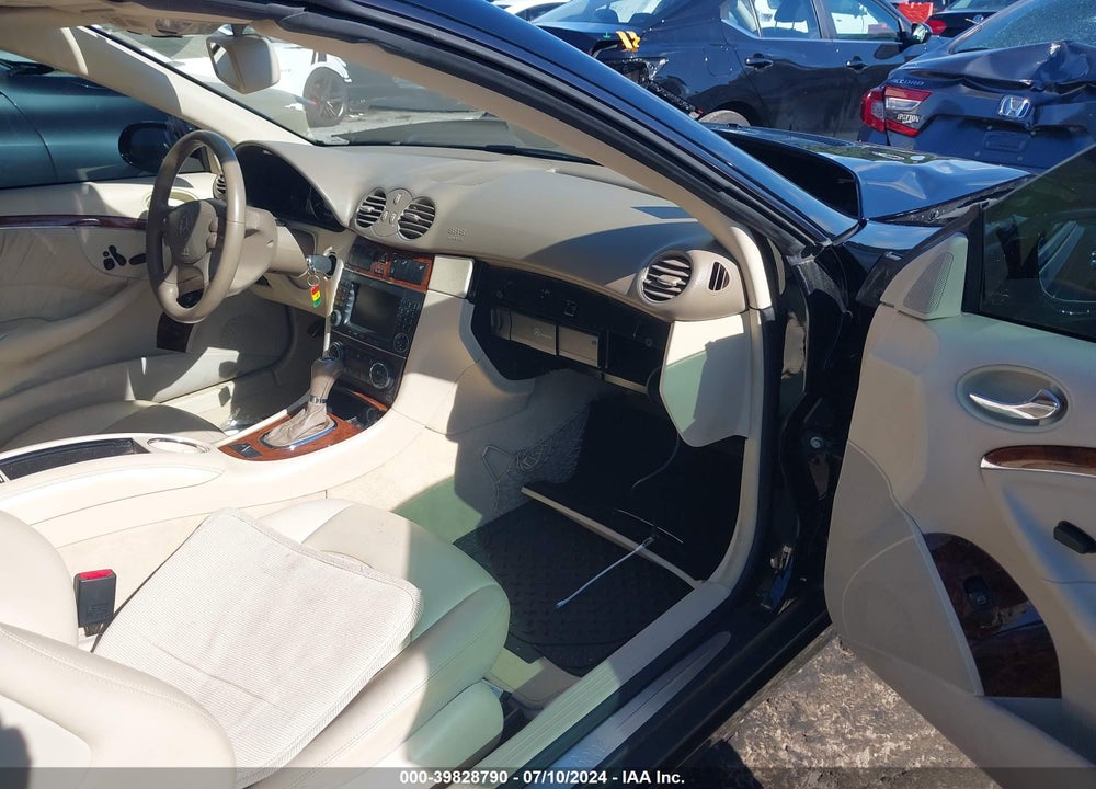 2009 MERCEDES-BENZ CLK 350 VIN: WDBTK56F59T106518