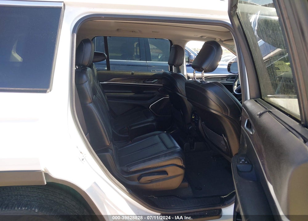 2021 JEEP GRAND CHEROKEE L LIMITED 4X4 VIN: 1C4RJKBG6M8106812