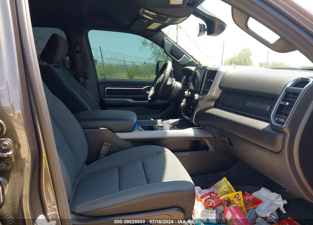 2024 RAM 1500 BIG HORN 4X4 5'7 BOX VIN: 1C6RRFFGXRN217289