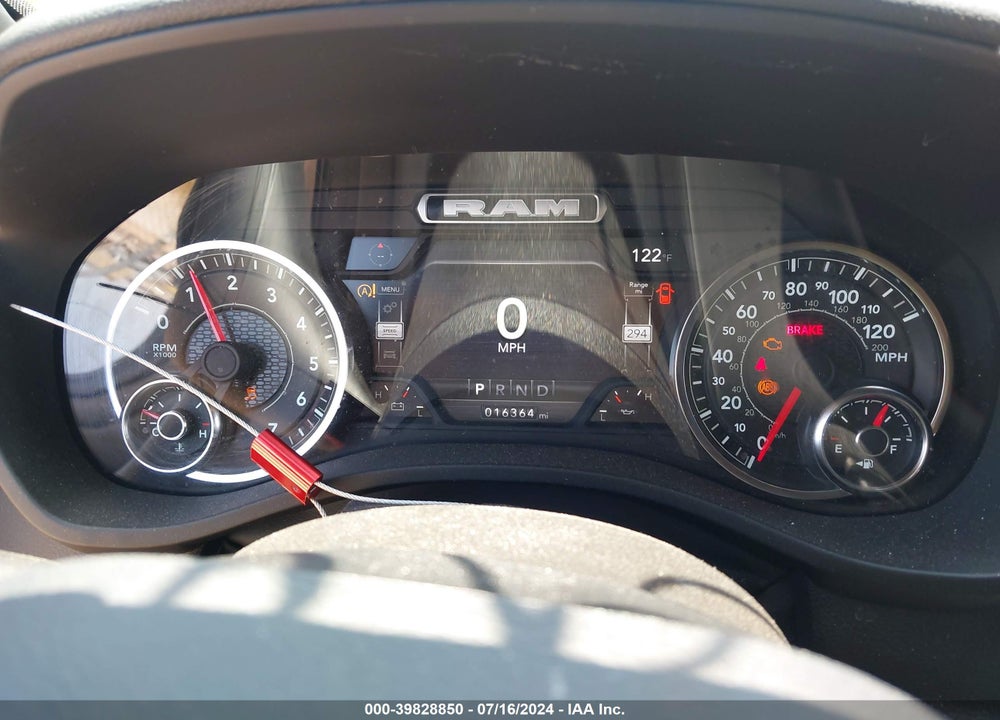 2024 RAM 1500 BIG HORN 4X4 5'7 BOX VIN: 1C6RRFFGXRN217289