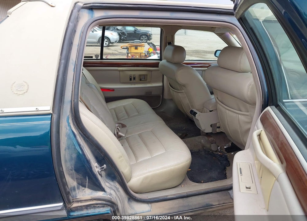 1994 CADILLAC DEVILLE CONCOURS VIN: 1G6KF52Y3RU319991