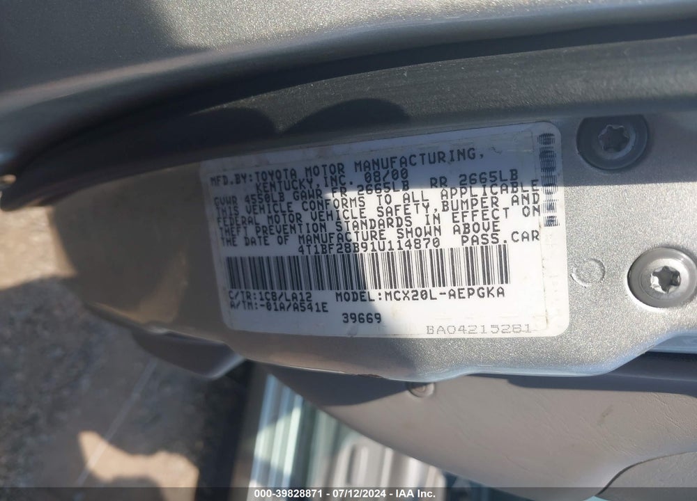 2001 TOYOTA AVALON XLS VIN: 4T1BF28B91U114870