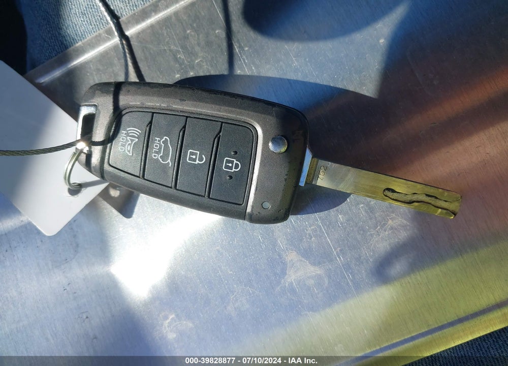 2019 HYUNDAI KONA SE VIN: KM8K12AA8KU291170