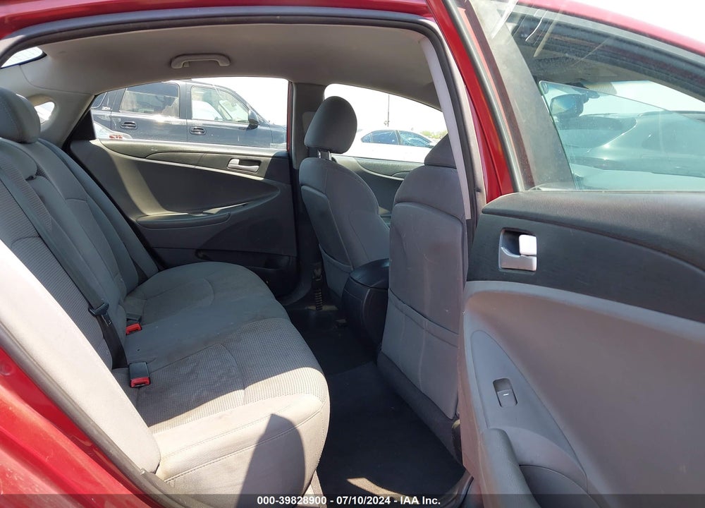 2014 HYUNDAI SONATA GLS VIN: 5NPEB4AC2EH823541