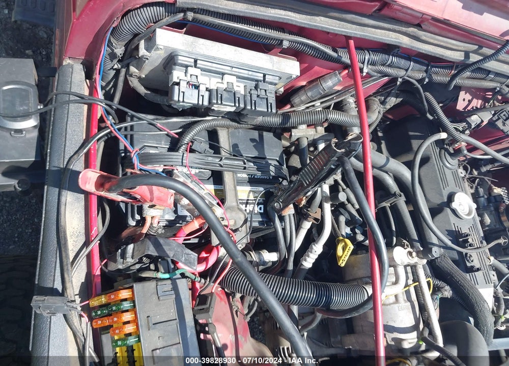 1998 JEEP WRANGLER SE VIN: 1J4FY29P4WP767584